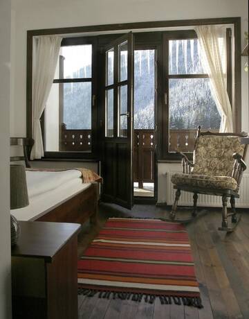 Фото номера Одноместный номер с балконом Отель Family Hotel Arkan Han г. Триград 2